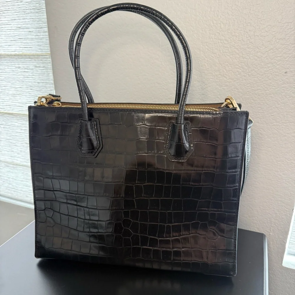 Michael Kors 438 2way Crocodile Embossed Leather Handbag - Picture 3 of 8